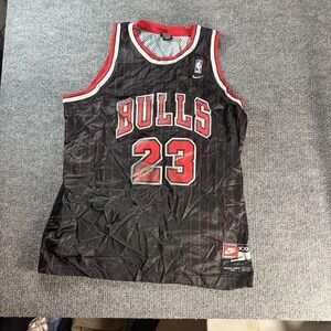 Chicago Bulls Jersey Mens 2XL Black Pinstripe NBA Basketball Michael Jordan Nike